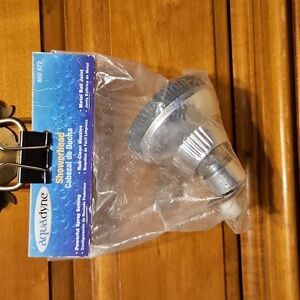 Aqua Showerhead - Silver